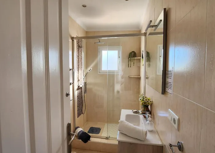 Апартаменты Carabeo 99 - Sleeps 4 *