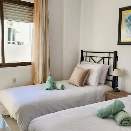 Carabeo 99 - Sleeps 4 Nerja