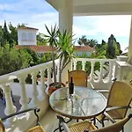 Carabeo 99 - Sleeps 4 *