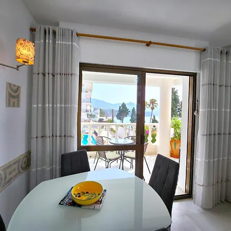 Carabeo 99 - Sleeps 4 Nerja