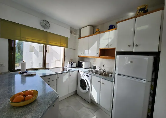 Carabeo 99 - Sleeps 4 Nerja