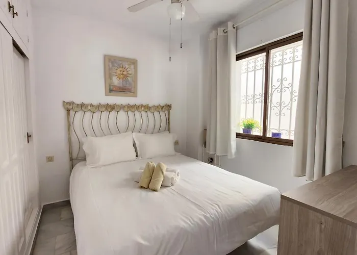 Carabeo 99 - Sleeps 4 Apartment *