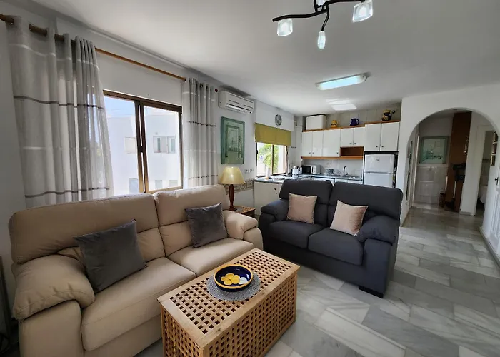 Apartment Carabeo 99 - Sleeps 4