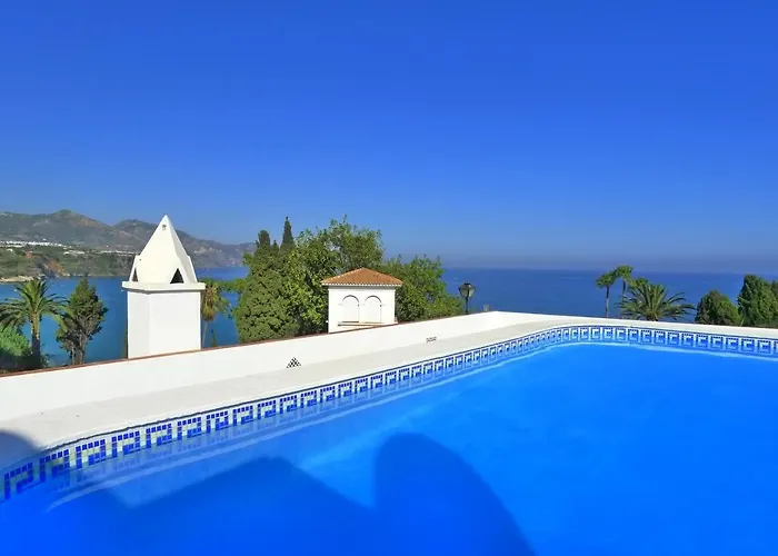 Carabeo 99 - Sleeps 4 * Nerja